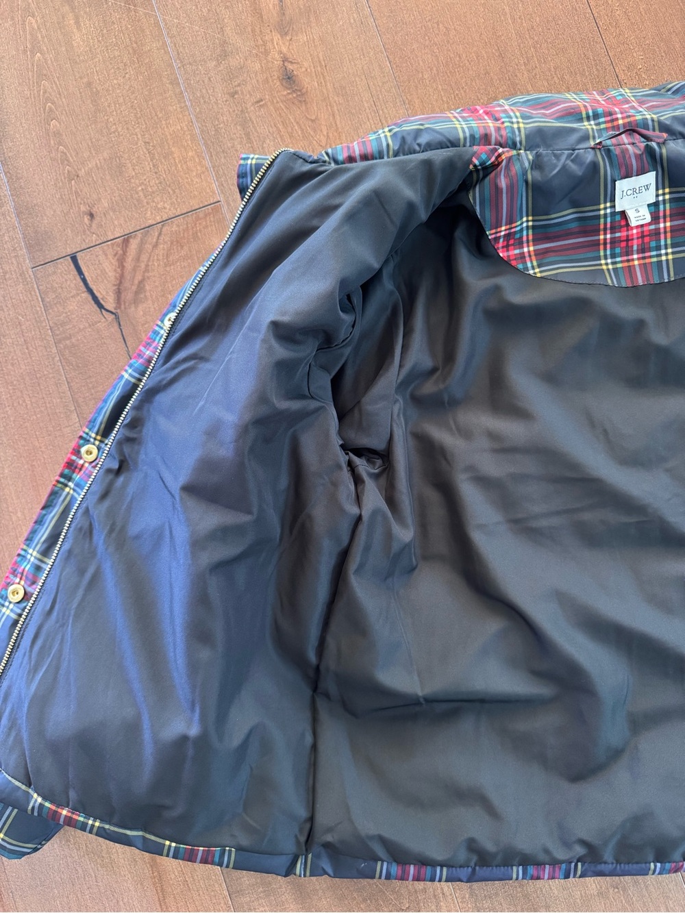 J.Crew Tartan Plaid Puffer Jacket Size S Black Red Gold Snap Zip - Picture 9 of 11